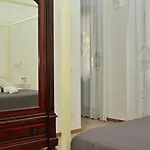 Nencioli 3*